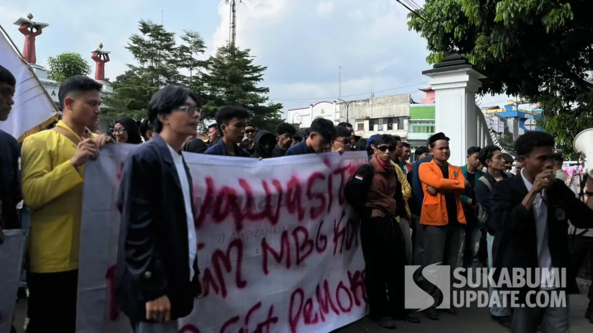 Kantor Bupati Sukabumi Didemo, BEM Nusantara Soroti Pelemahan Rupiah hingga RSUD Palabuhanratu