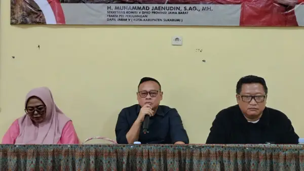 Sekretaris Komisi V DPRD Jawa Barat, Muhammad Jaenudin, saat kegiatan pengawasan penyelenggaraan pemerintahan di Kelurahan Sindangpalay, Kecamatan Cibeureum, Kota Sukabumi, Senin (8/6/2026) | Foto : Tim Adc
