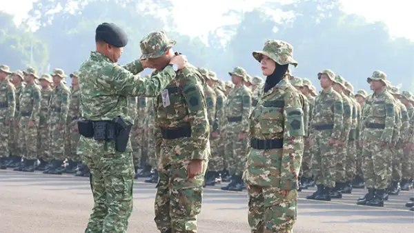 Diklat Sarjana Penggerak Pembangunan Indonesia (SPPI) Koperasi Desa Merah Putih dan KNMP Tahun 2026 di Apron Skadron 45 Lanud Halim Perdanakusuma, Rabu (17/6/2026). (Sumber : Instagram/@lanud_halim_perdanakusuma)