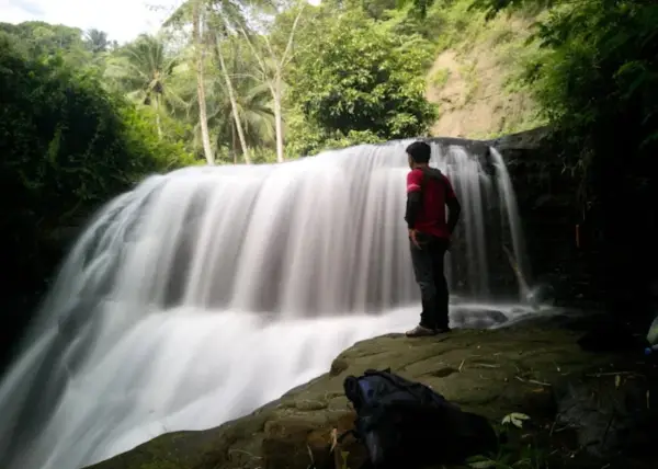 Curug Kerti adalah salah satu air terjun yang masih jarang diketahui wisatawan sehingga suasananya masih cenderung sepi. (Sumber : Gmaps/AC DIPRO)
