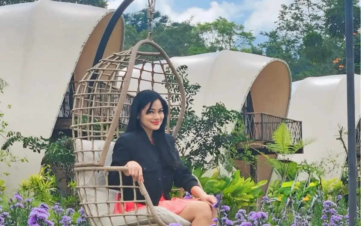 Titi Kamal Minta Saran Tempat Wisata di Sukabumi, Netizen Beri Banyak Rekomendasi