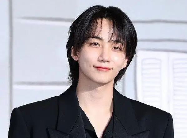 Jeonghan SEVENTEEN Resmi Selesai Wamil, Jadi Member Pertama yang Kembali (Sumber : X/@tang__kira)