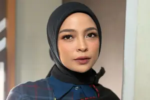 Tantri Kotak Ungkap Dugaan Penipuan oleh Teman Dekat, Begini Kronologinya (Sumber : Instagram/@tantrisyalindri)