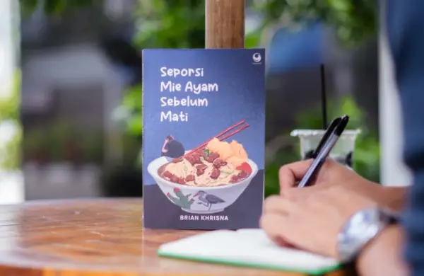 Buku novel Seporsi Mie Ayam Sebelum Mati karya Brian Khrisna. (Sumber Foto: Gramedia)