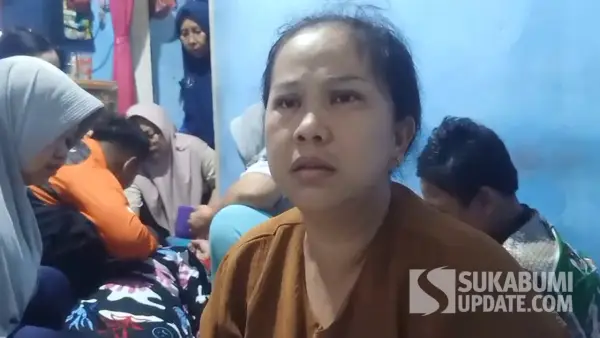 Irma Wati (36), ibuda Fadlan saat diwawancarai. Jumat (3/7/2026). (Sumber: SU/Ibnu Sanubari)