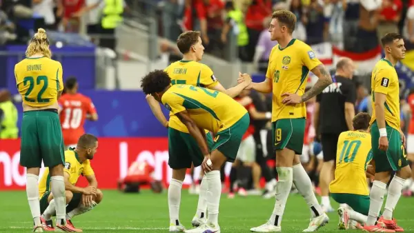 Kekecewaan para pemain Australia setelah kalah di babak 32 besar Piala Dunia 2026 dari Mesir (Sumber: web/reuteus.com)