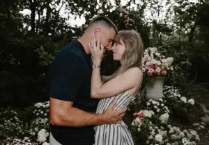 Selamat! Taylor Swift dan Travis Kelce Resmi Menikah di Madison Square Garden (Sumber : X/@popbase)
