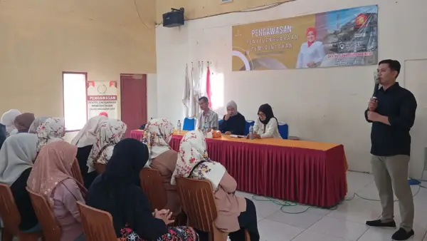 Kegiatan pengawasan anggota DPRD Provinsi Jabar, Lina Ruslinawati di Desa Pasirdoton, Kecamatan Cidahu, Sukabumi pada Minggu (5/7/2026). (Sumber: Istimewa)