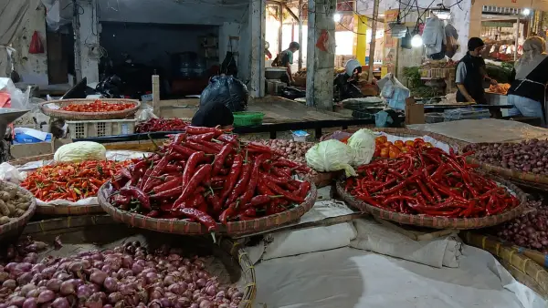 Pantauan harga Bapokting di Kota Sukabumi. (Sumber: Istimewa)