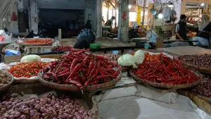 Pantauan harga Bapokting di Kota Sukabumi. (Sumber: Istimewa)