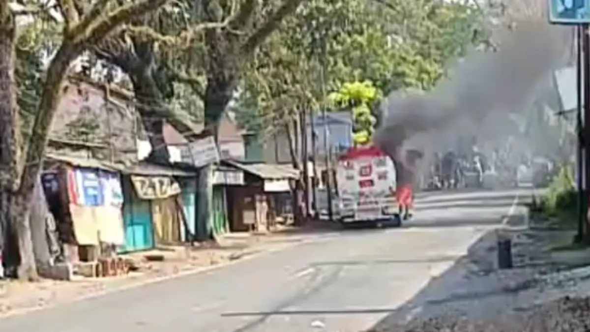 Jalan Raya Cianjur Sukabumi Ditutup Dampak Kebakaran Truk Tangki BBM Pertamina
