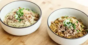 Resep Mie Yamien Khas Bandung, Gurih Manis yang Menjadi Favorit Banyak Orang (Sumber : Youtube | Devina Hermawan)