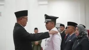 Wali Kota Sukabumi saat melakukan pelantikan pejabat dan ASN, Senin (6/7/2026). | Foto : dokpim