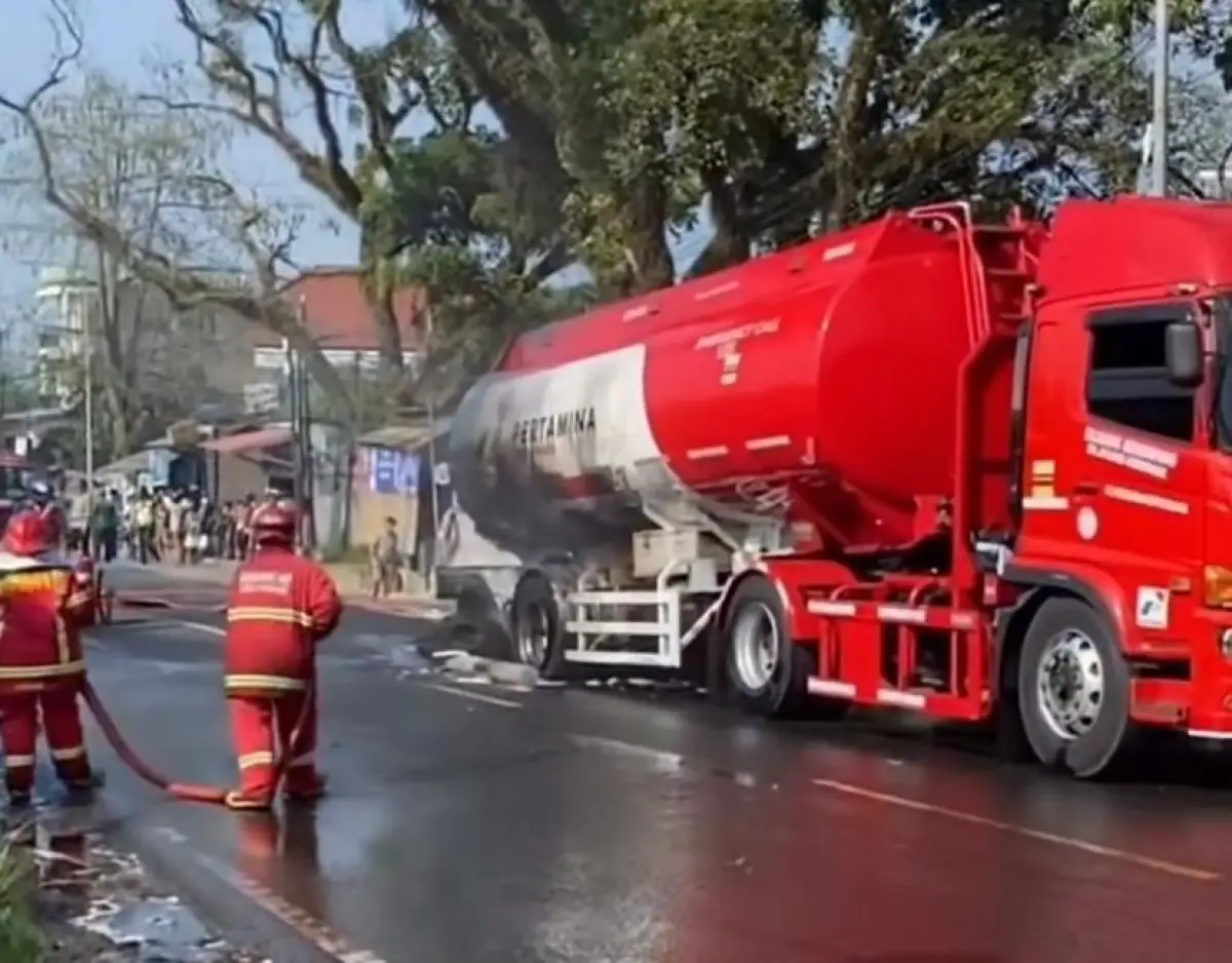 3 Jam Ditutup Akibat Truk BBM Terbakar, Jalur Cianjur-Sukabumi Kini Dibuka Kembali
