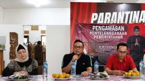 Anggoat DPRD Jabar Muhammad Jaenudin saat pengawasan penyelenggaraan pemerintahan di Kota Sukabumi bertempat di Parantina Resto, Sabtu (4/7/2026) | Foto : Tim Adc