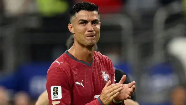 Cristiano Ronaldo menitikan air mata saat Portugal harus mengakui keunggulan Spanyol di Piala Dunia 2026 (Sumber: web/reuteus.com)