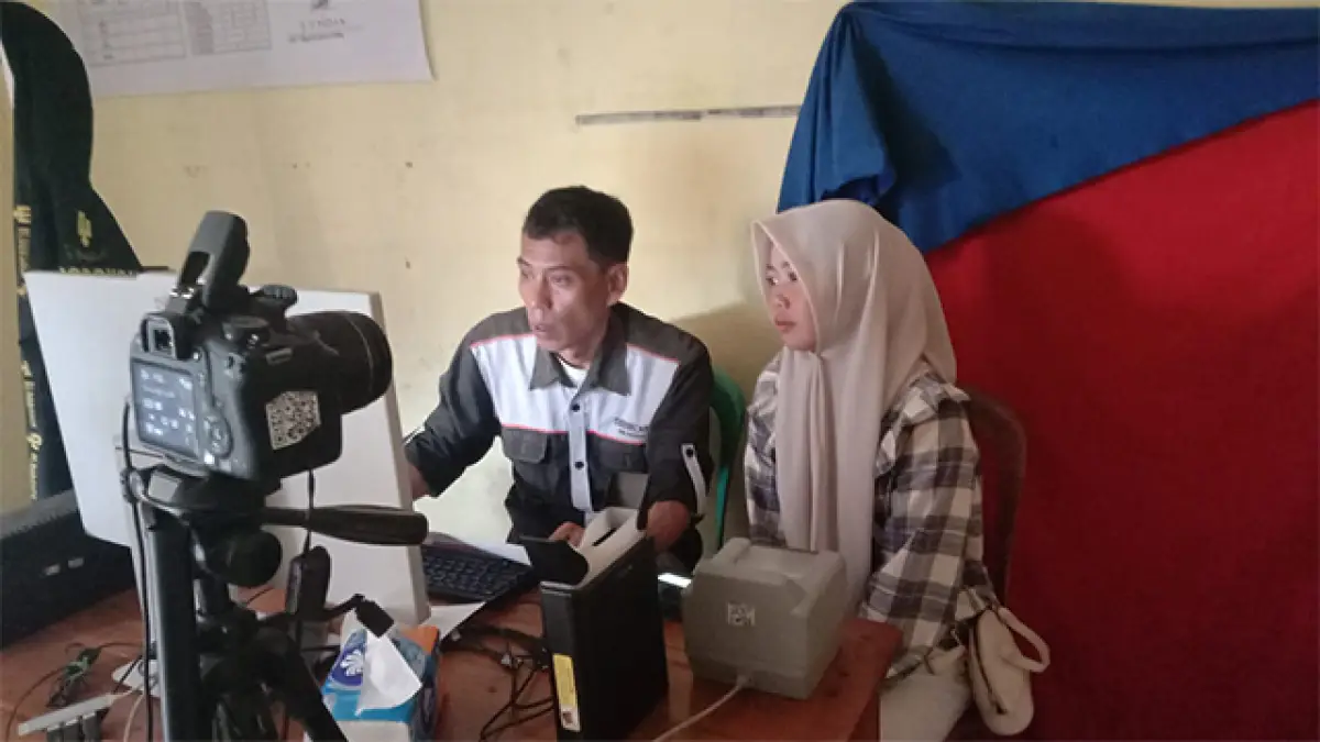 Layani Ratusan Dokumen Kependudukan, Disdukcapil Sukabumi Jemput Bola ke Desa Sidamulya