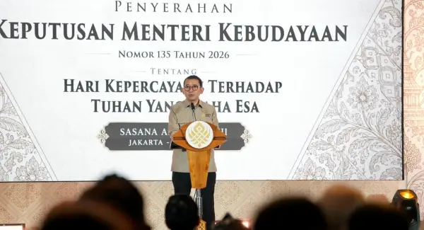 Fadli Zon saat memberikan sambutan dalam acara penyerahan Kepmen Kebudayaan Nomor 135 Tahun 2026 tentang penetapan Hari Kepercayaan terhadap Tuhan Yang Maha Esa. (Sumber Foto: Kementerian Kebudayaan)