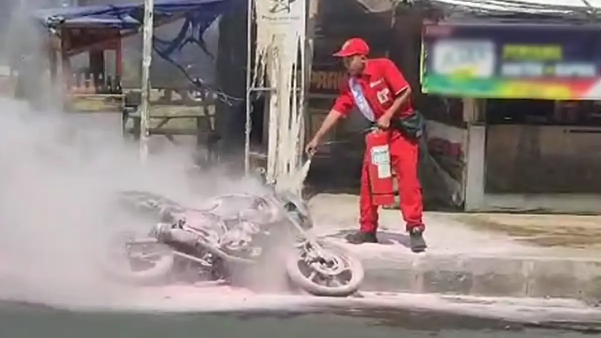 Usai Isi BBM, Honda Tiger Terbakar Hebat di Dekat SPBU Baros Sukabumi