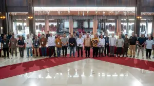 Foto bersama peserta Uji Kompetensi Jurnalis (UKJ) tahun 2026 yang diselenggarakan oleh AMSI Kalbar, diikuti sebanyak 23 jurnalis di Pendopo Gubernur Kalimantan Barat, di Pontianak pada Kamis (9/7/2026) | Foto : dok. amsi kalbar