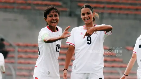 Selebrasi estella loupatty setelah berhasil mencetak gol untuk Timnas Indonesia (Sumber : Instagram/@estellaloupatty)