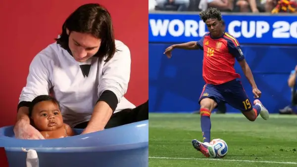 Lionel Messi tengah memandikan Lamine Yamal bayi pada tahun 2007 lalu saat masih membela Barcelona (Sumber: web/reuteus.com)
