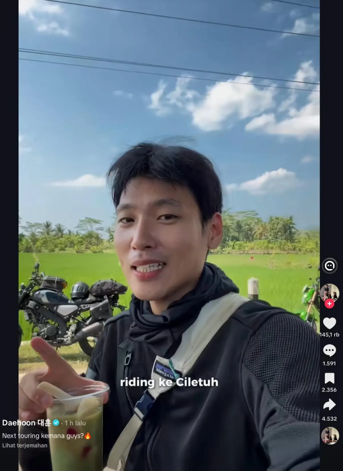 tangkapan layar momen saat Daehoon riding ke Ciletuh Sukabumi