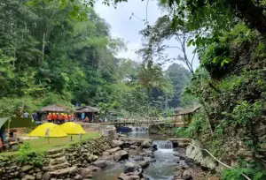 Objek wisata Muara Jambu yang memiliki atraksi lengkap mulai dari air terjun, camping ground, wisata sungai hingga kolam renang (Sumber : Gmaps/Supriyanto)