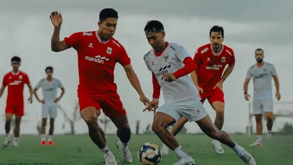 Aksi Beckham Putra saat menjalani pemusatan latihan di Bali bersama Timnas Indonesia (Sumber: Instagram/@timnasindonesia)
