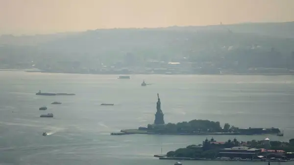 Udara di Amerika Serikat yang diselimuti kabut dampak dari kebakaran hutan di Kanada jelang final Piala Dunia 2026 (Sumber: web/en.as.com)