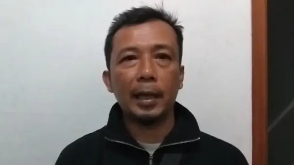 Erwin Susman (43), meminta bantuan Gubernur Jawa Barat Dedi Mulyadi (KDM) agar proses pemulangan jenazah istrinya dapat segera terealisasi. (Sumber Foto: Istimewa)
