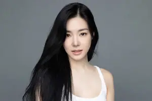 Tiffany Young Bakal Sapa Penggemar Indonesia Lewat Tur Asia Edge of Calm (Sumber : X/@soompi)