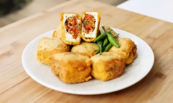 Resep Tahu Isi Sayuran Pedas, Jajanan Favorit Untuk Temani Akhir Peka di Rumah (Sumber : Youtube | Devina Hermawan)