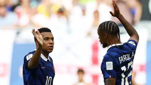 Selebrasi Kylian Mbappe setelah mencetak gol untuk Prancis ke gawang Inggris di Piala Dunia 2026 (Sumber: web/reuteus.com)