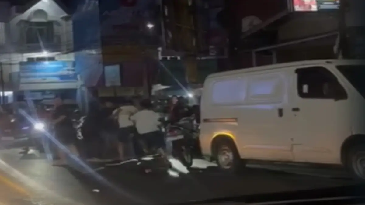 Aksi Tawuran Pecah di Simpang NBS Kota Sukabumi