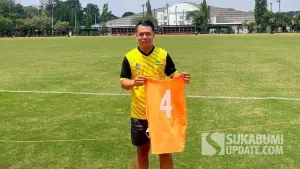 Syahril Sidiq, wasit aktif PSSI Kabupaten Sukabumi, meninggal dunia setelah mengalami kecelakaan di Kecamatan Parungkuda pada Minggu (19/7/2026). | Foto: Istimewa