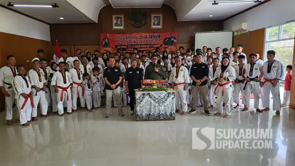 Ujian Kenaikan Tingkat Atlet Tarung Derajat Sukabumi hingga HUT ke-54 dan Milad Sang Guru di Gedung Pendopo Kabupaten Sukabumi, Minggu (19/7/2026). (Sumber : SU/Ilyas)