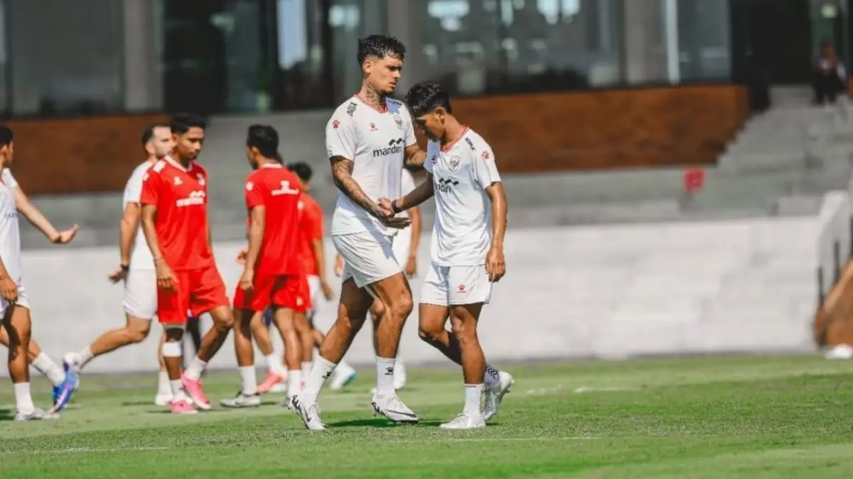 Beckham Putra dan Shayne Pattynama di pemusatan Timnas Indonesia