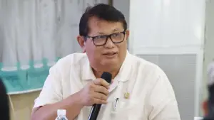 Anggota Komisi V DPRD Jabar A Yamin saat mengikuti rapat pembahasan KUA-PPAS 2027 di Cirebon. (Sumber Foto: Dok. DPRD Jabar)