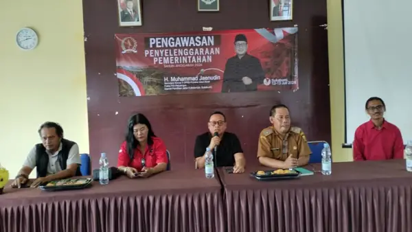 Anggota DPRD Provinsi Jawa Barat, Muhammad Jaenudin saat kegiatan pengawasan penyelenggaraan pemerintahan, di Cikembar, Kabupaten Sukabumi, Senin (13/7/2026) | Foto : dok. tim