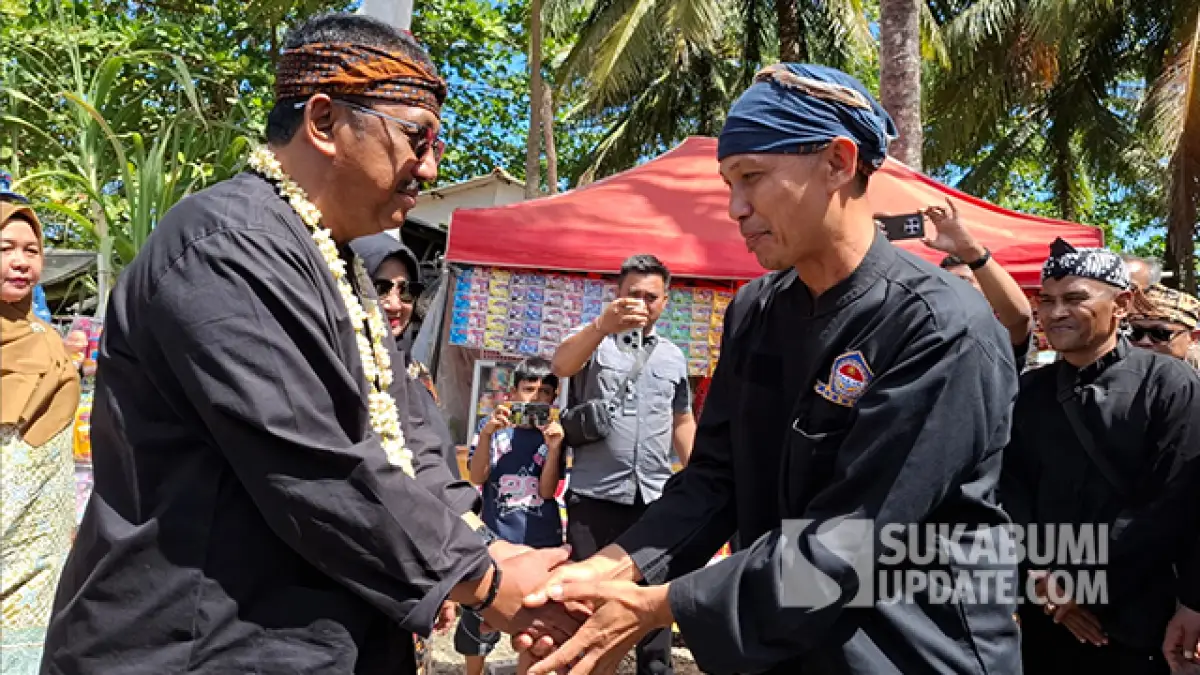 Bupati Asjap Buka Syukuran Hari Nelayan Minajaya ke-14, Ajak Jaga Laut dan Dongkrak Ekonomi Pesisir