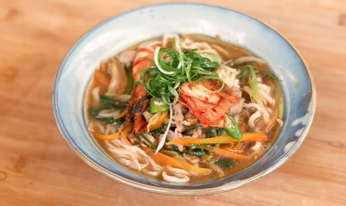Resep Jjampong, Mie Kuah Asal Korea Selatan yang Pedas Bikin Ketagihan