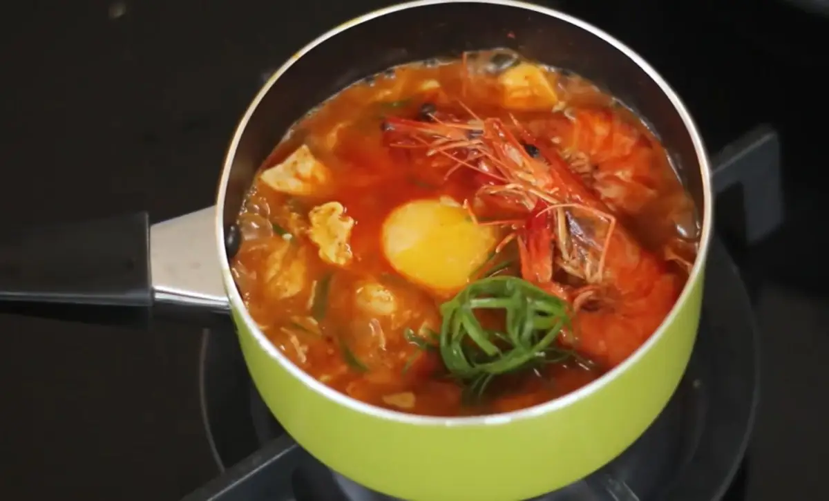 Resep Sundubu Jjigae, Hidangan Korea yang Gurih Pedas untuk Temani Akhir Pekan