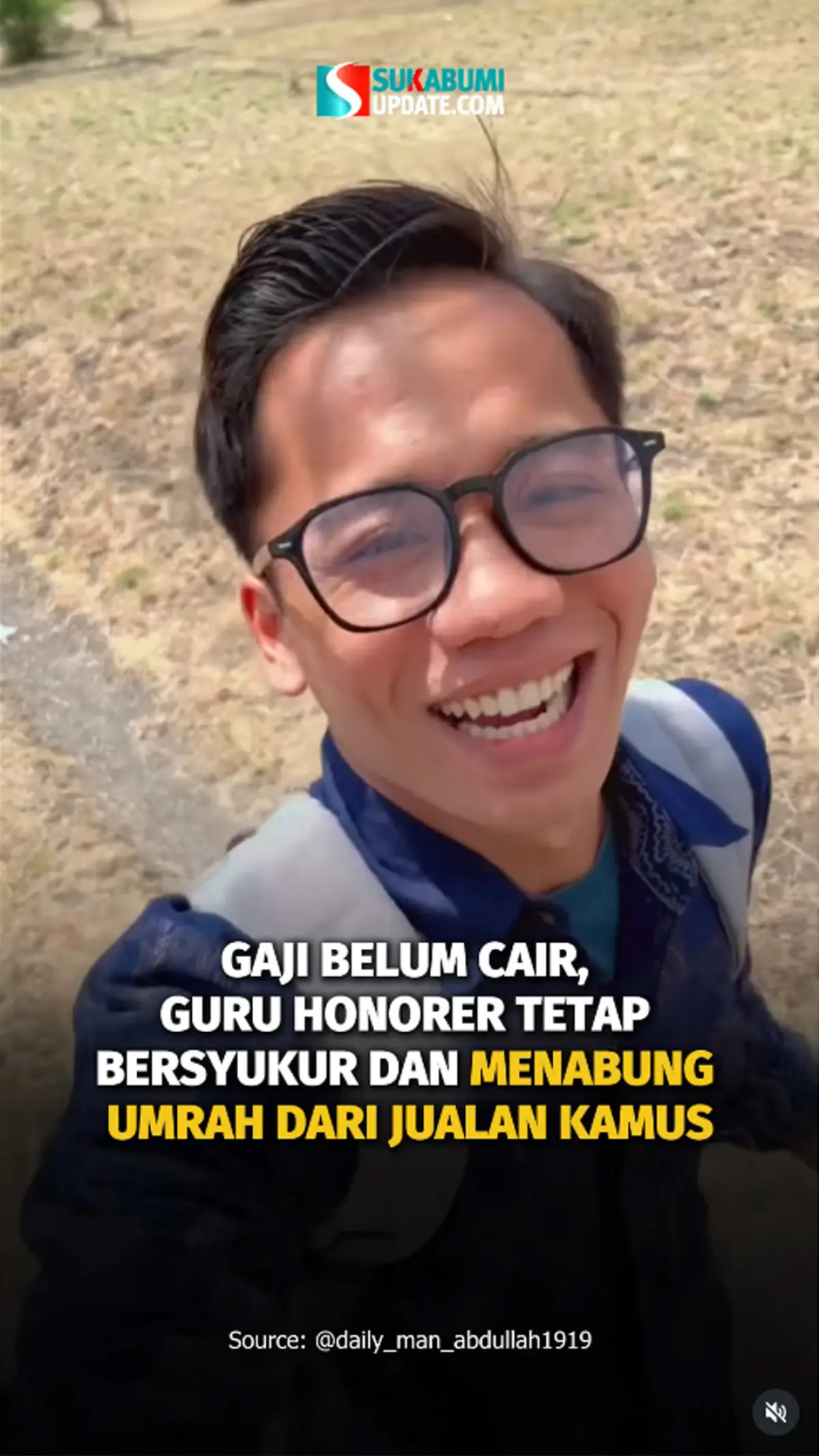 Gaji Belum Cair, Guru Honorer Tetap Bersyukur dan Menabung Umrah dari Jualan Kamus