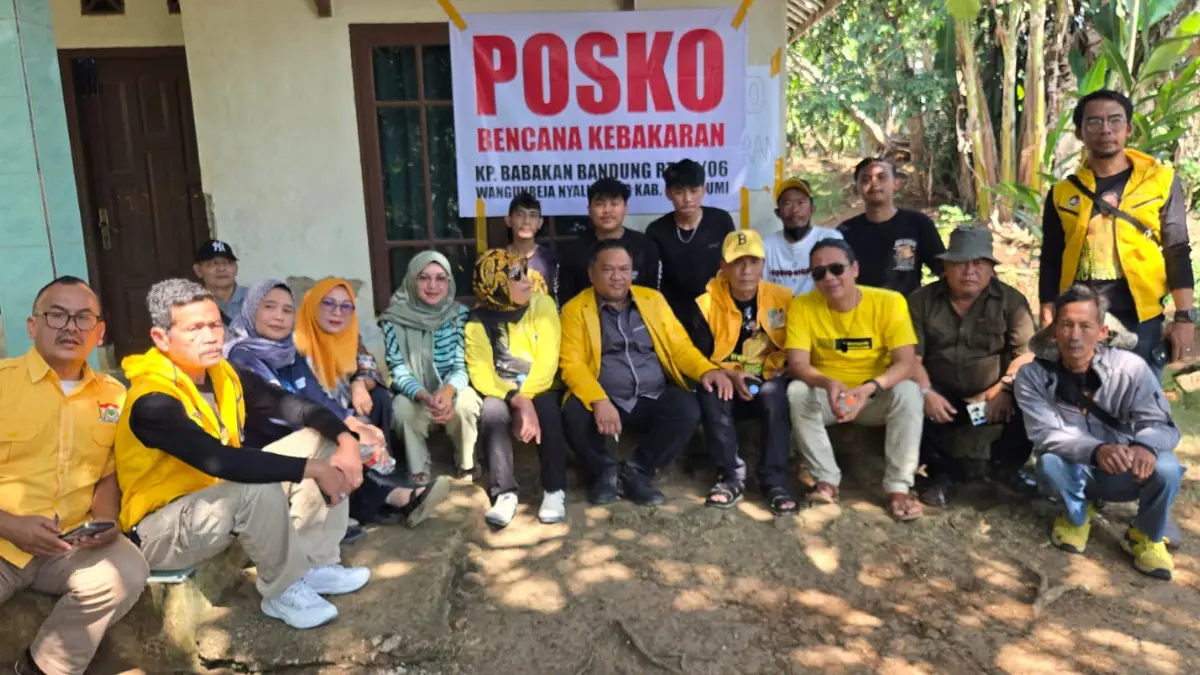 DPD Partai Golkar Kabupaten Sukabumi bantu korban kebakaran di Nyalindung
