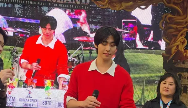 Ahn Hyo Seop Sapa Penggemar dengan Sampurasun dan Hatur Nuhun saat Kunjungi Bandung (Sumber : X/@ahnhyoseopbase)