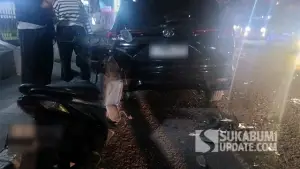 Kecelakaan di Depan SPBU Sudirman Kota Sukabumi, Pengendara Motor Luka Usai Tabrak Mobil yang Terparkir (Sumber : Sukabumiupdate.com).