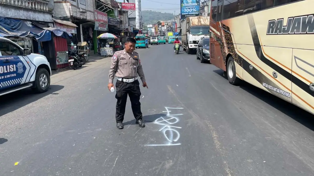 TKP kecelakaan maut Motor vs Colt Mini di Cibadak Sukabumi, Selasa (28/7/2026). | Foto: Dok. Satlantas Polres Sukabumi