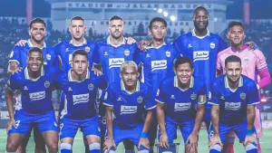 Starting line up Persib Bandung saat menghadapi Arema FC di Piala Presiden 2026 (Sumber: Instagram/@luchoguayco)