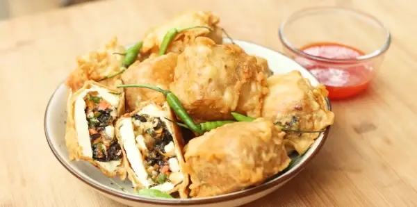 Resep Tahu Kipas Isi Seafood, Ide Camilan Pedas Renyah untuk Teman Akhir Pekan (Sumber : Youtube | Devina Hermawan)